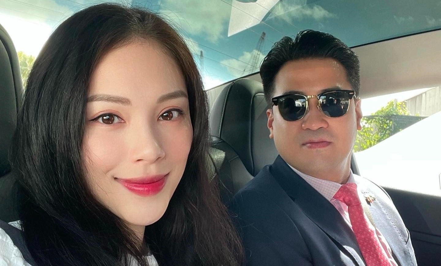 Nguoi dep ke chuyen nau com tam, goi dien cho nua kia toi Valentine hinh anh