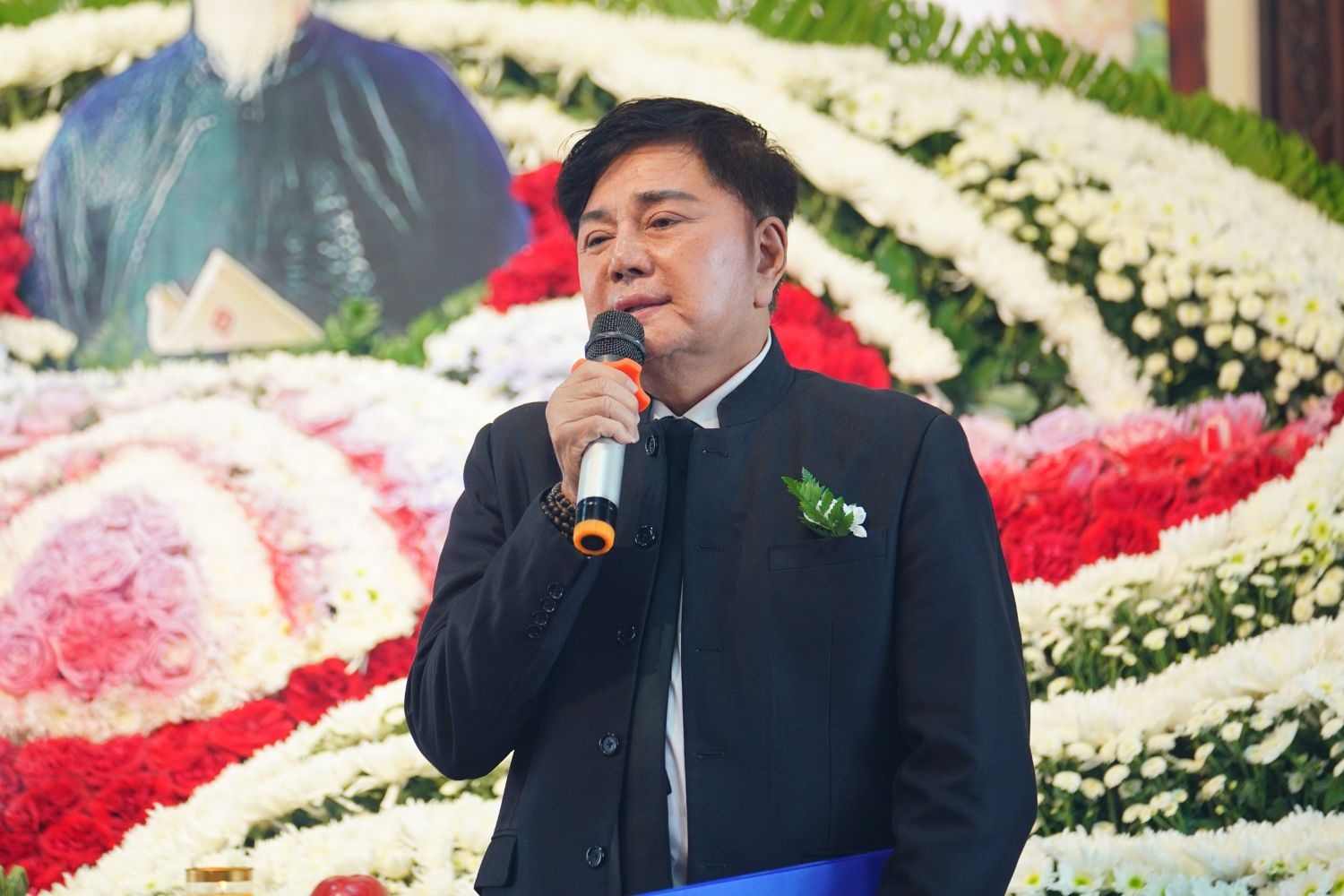 Diep Lang qua doi anh 1