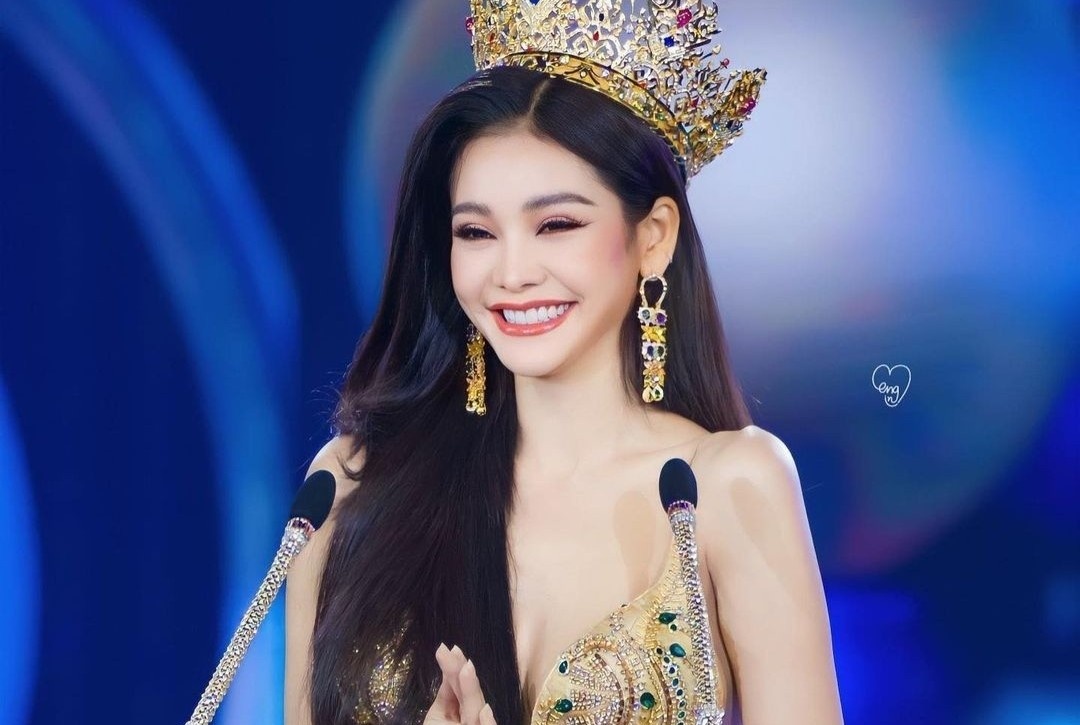 Hoa hau Engfa Waraha duoc fan tang nhieu vang ngay ket thuc nhiem ky hinh anh