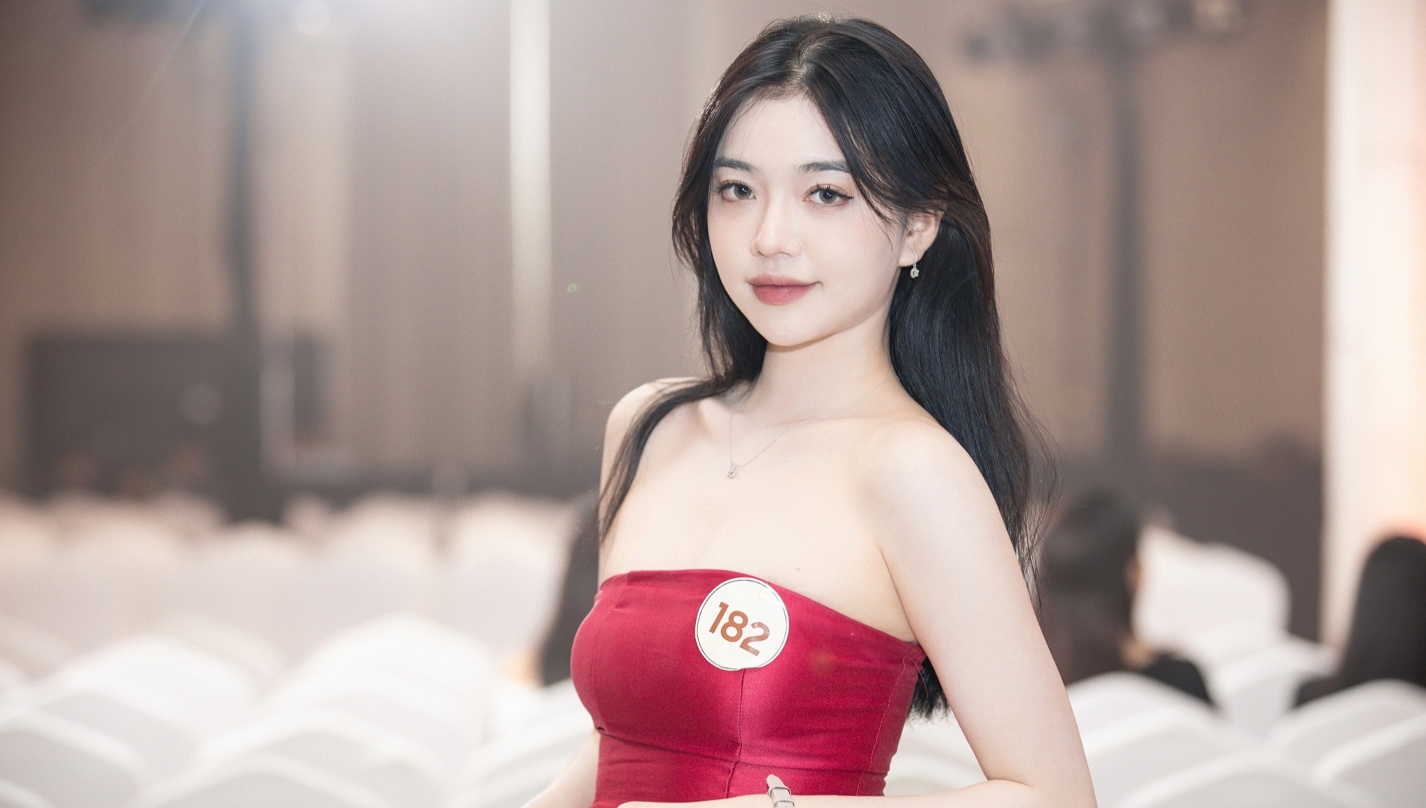 Thi sinh mac goi cam tai so khao Miss Grand Vietnam 2023 hinh anh