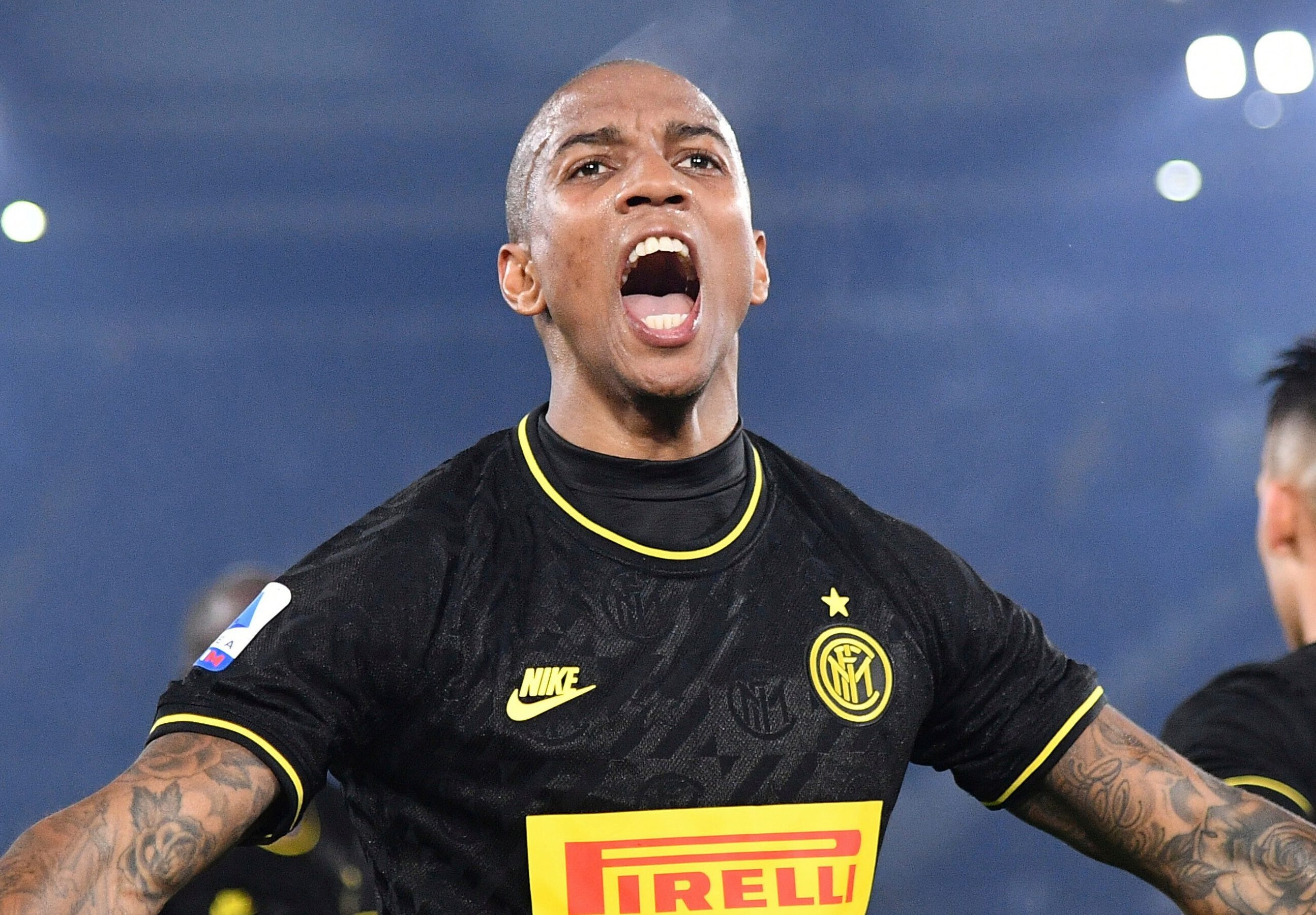 Cuu sao MU chia se viec phong chong dich benh hinh anh