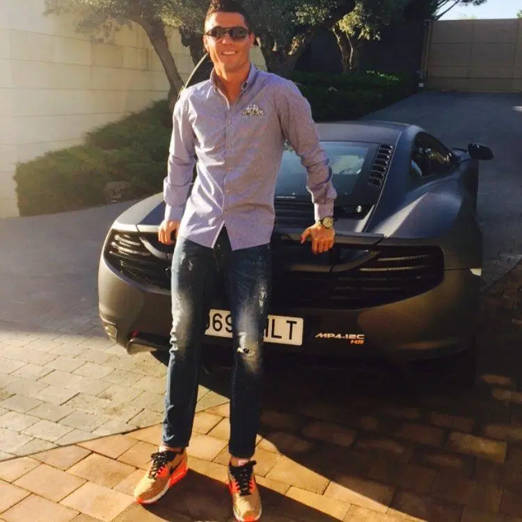 Bo suu tap xe sang cua Cristiano Ronaldo anh 11