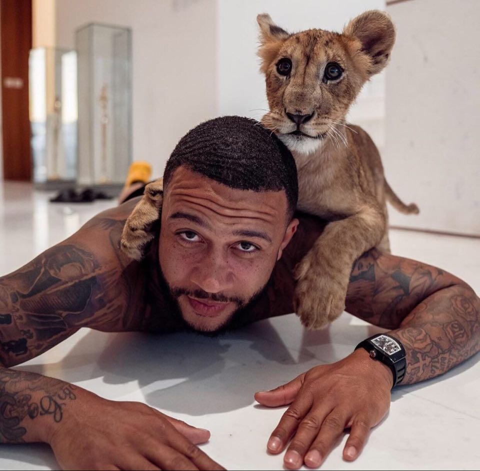 Messi,  Sanchez va cac sao bong da yeu thu cung anh 11