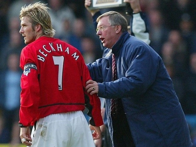 Giggs tiet lo ly do Beckham roi Old Trafford hinh anh