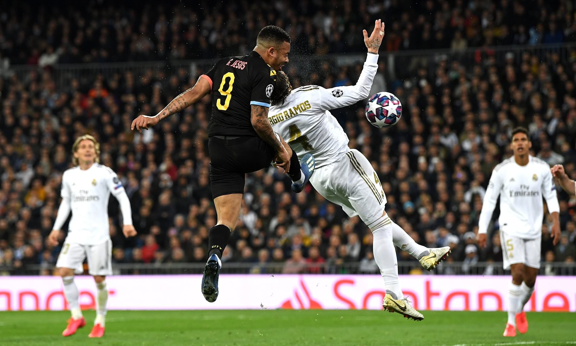 Gabriel Jesus khang dinh tinh yeu voi Manchester City anh 1