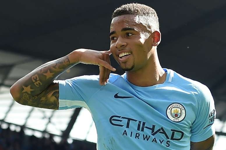 Gabriel Jesus khang dinh tinh yeu voi Man City hinh anh