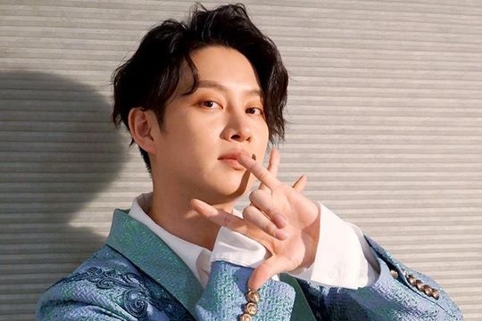 Sao K-Pop so huu doi tuyen LMHT hinh anh