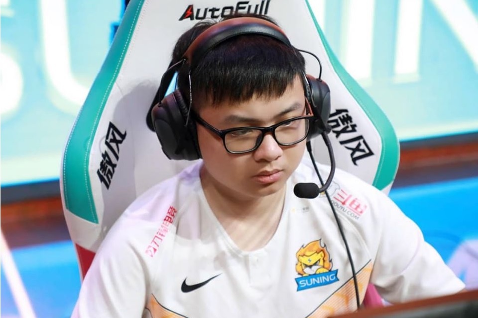 SofM de mat rong, Suning cham dut chuoi thang hinh anh