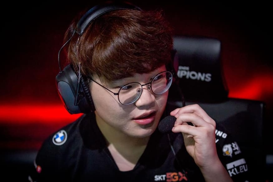 T1 huy diet KT trong ngay Faker du bi hinh anh