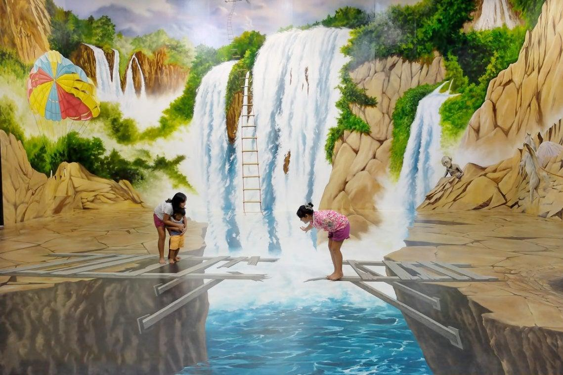 Phuket,  Du lich he anh 6