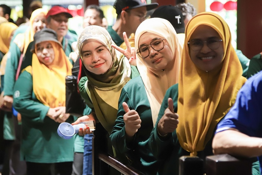 Nuom nuop khach An Do o Da Nang hinh anh