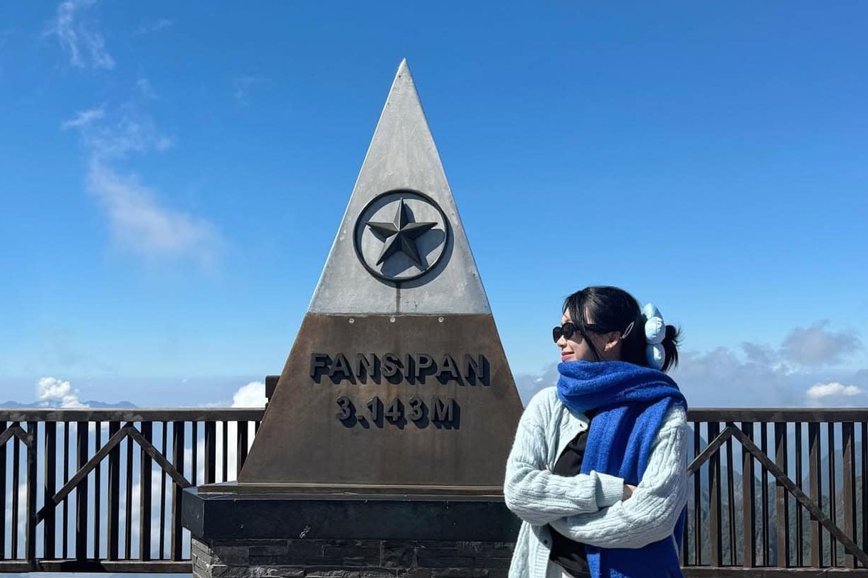 Sa Pa thu phi tham quan dinh Fansipan va thac Cat Cat hinh anh