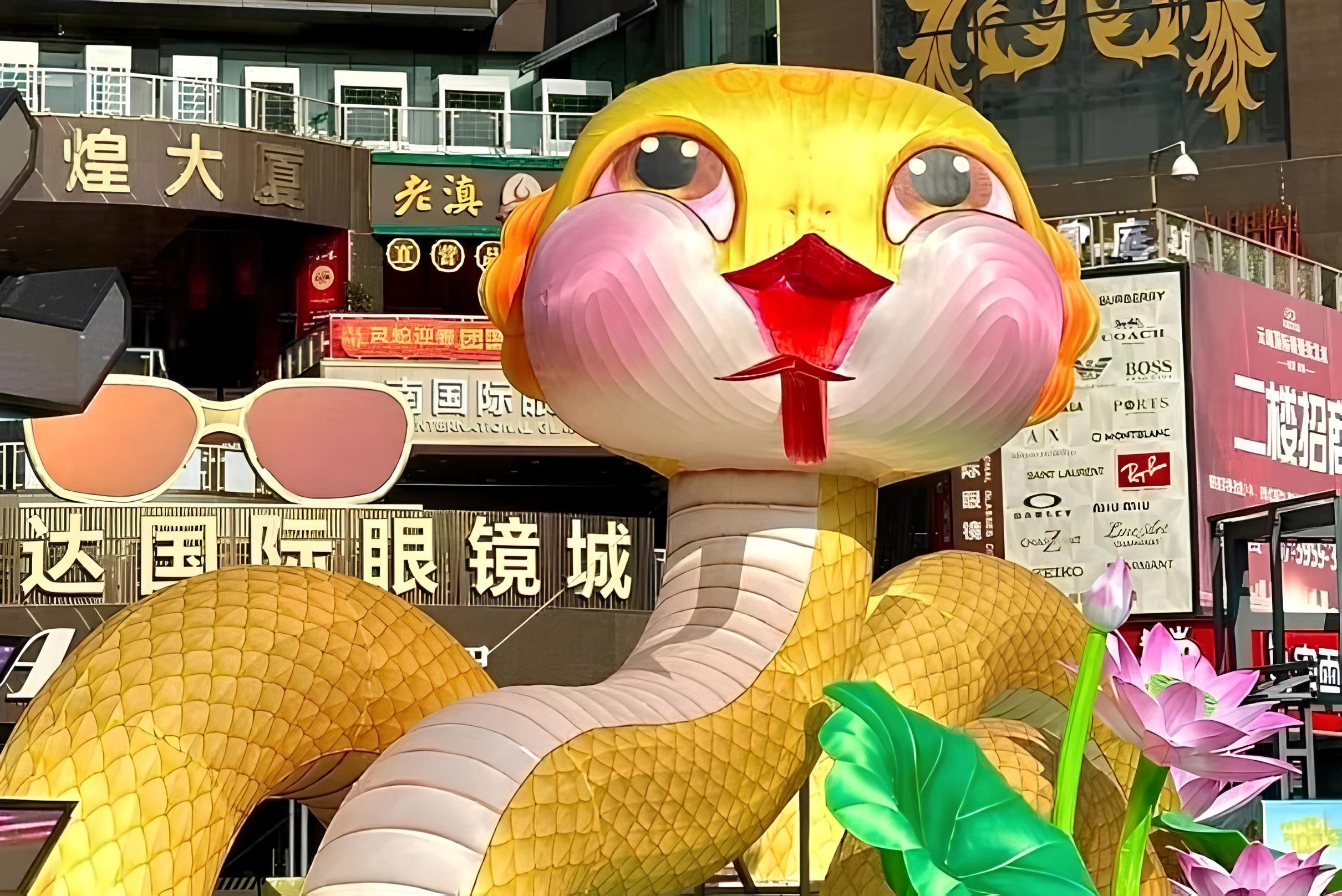 Linh vat ran nhin nhu 'trung doc' o Trung Quoc hinh anh