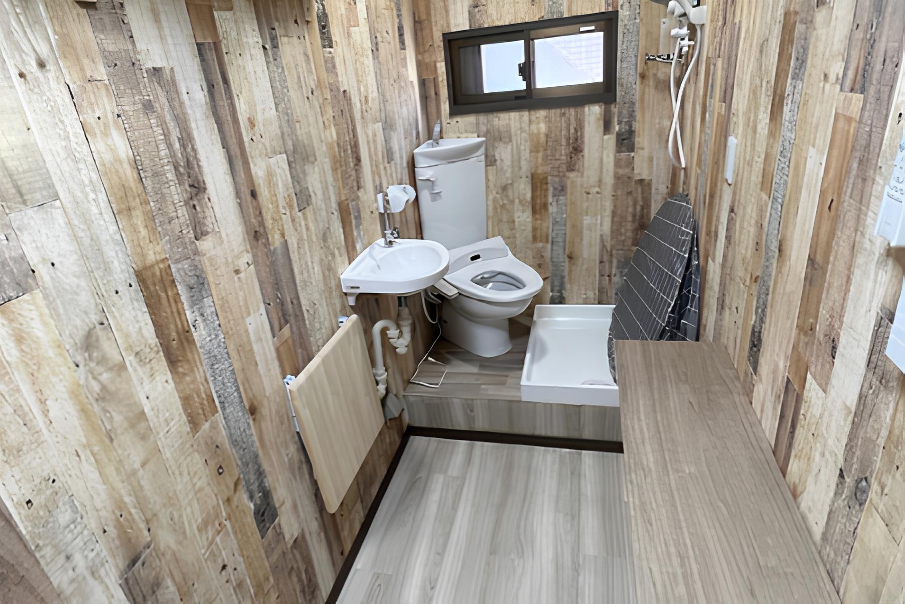 Can ho khong khac nha ve sinh o Nhat Ban hinh anh