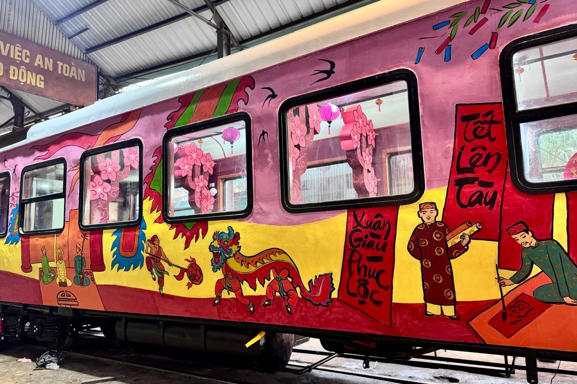 tàu ảnh 4 tau anh 4