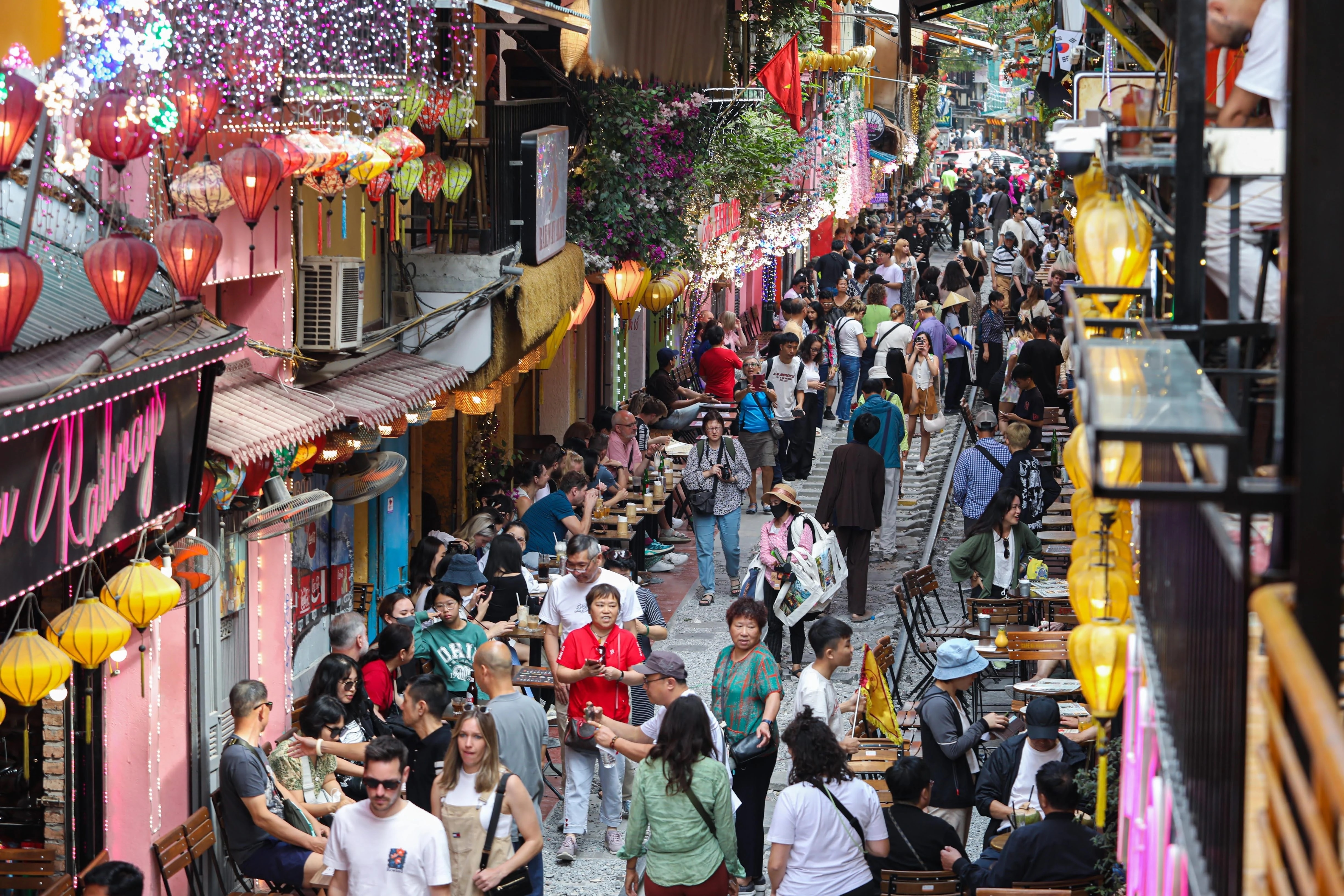 Viet Nam dan dau Dong Nam A ve toc do phuc hoi du lich hinh anh