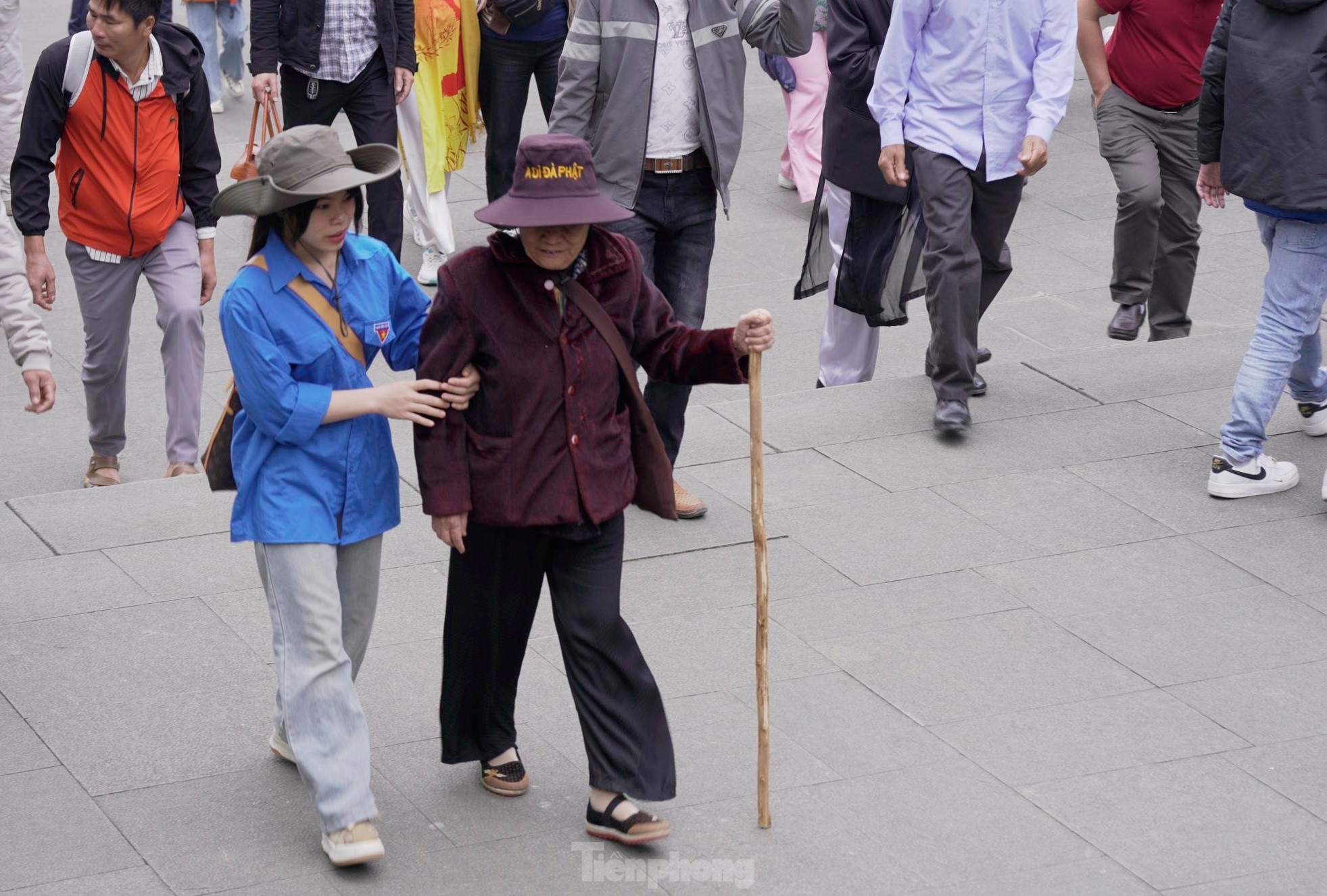 Giỗ tổ ảnh 4 Gio to anh 4