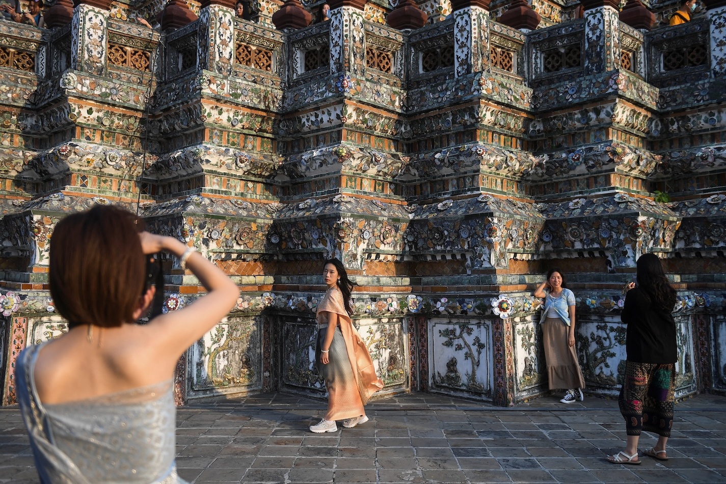 Khung hoang khach Trung 'toi te chua tung co' tai Thai Lan hinh anh