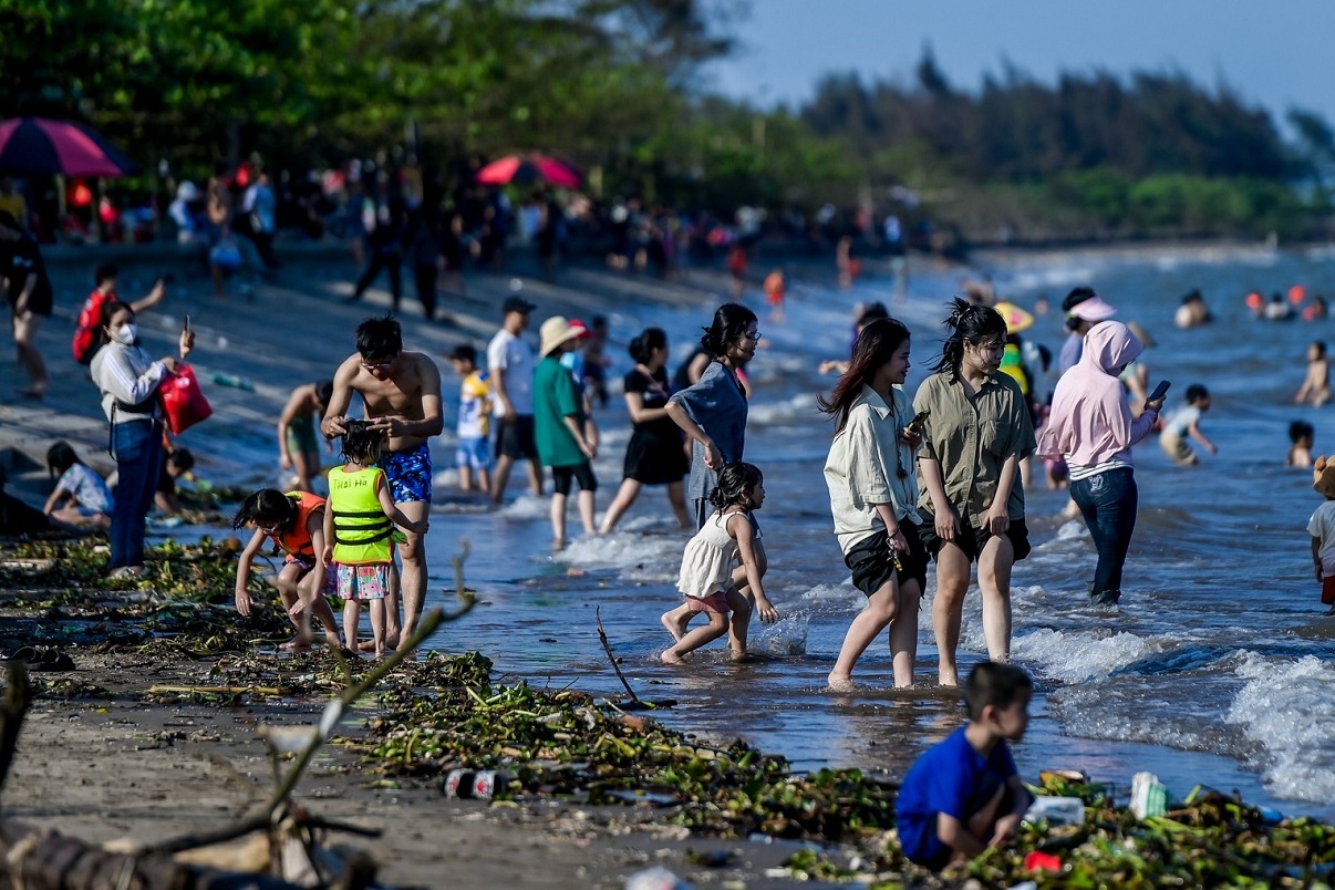 Do xo xuong bai tam tu phat ngap rac o Nam Dinh du bi cam hinh anh