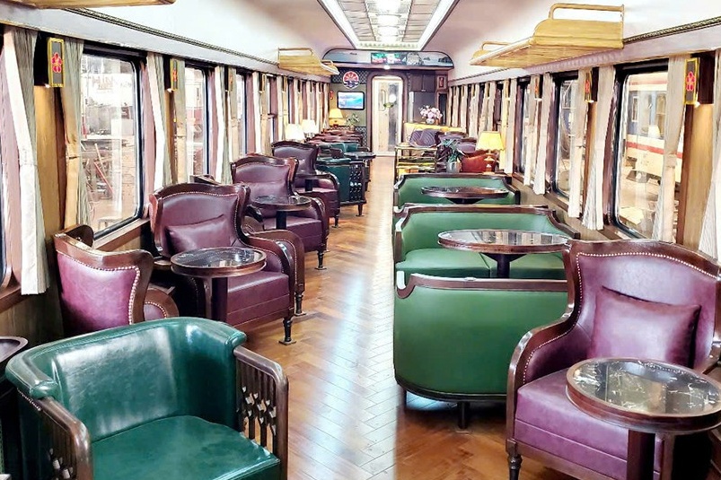 Can canh doan tau hang sang Ha Noi - Hai Phong hinh anh