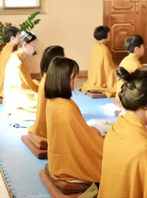 chua giup chua lanh anh 1