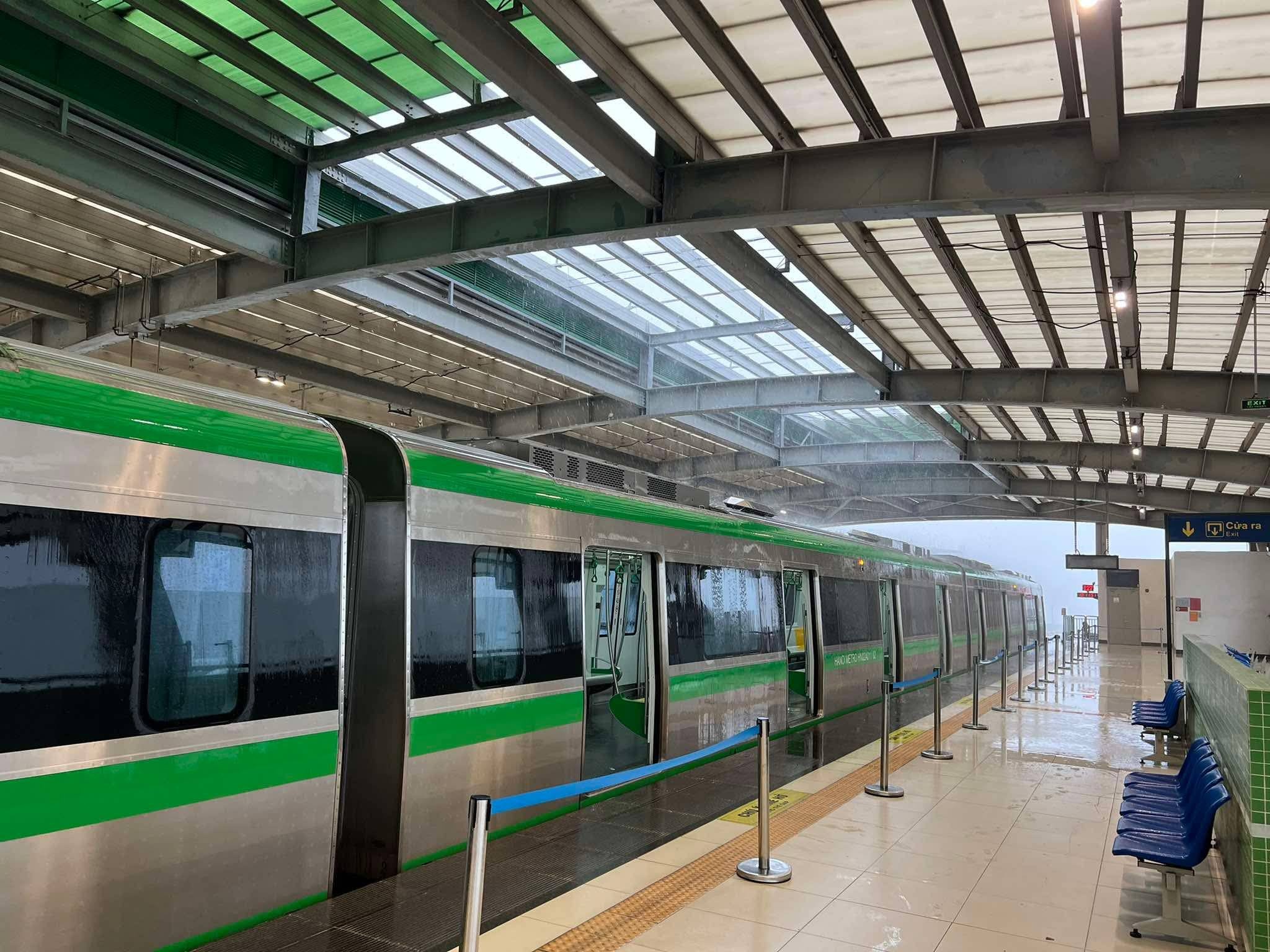 Ga tau Cat Linh - Ha Dong dot sau mua lon hinh anh