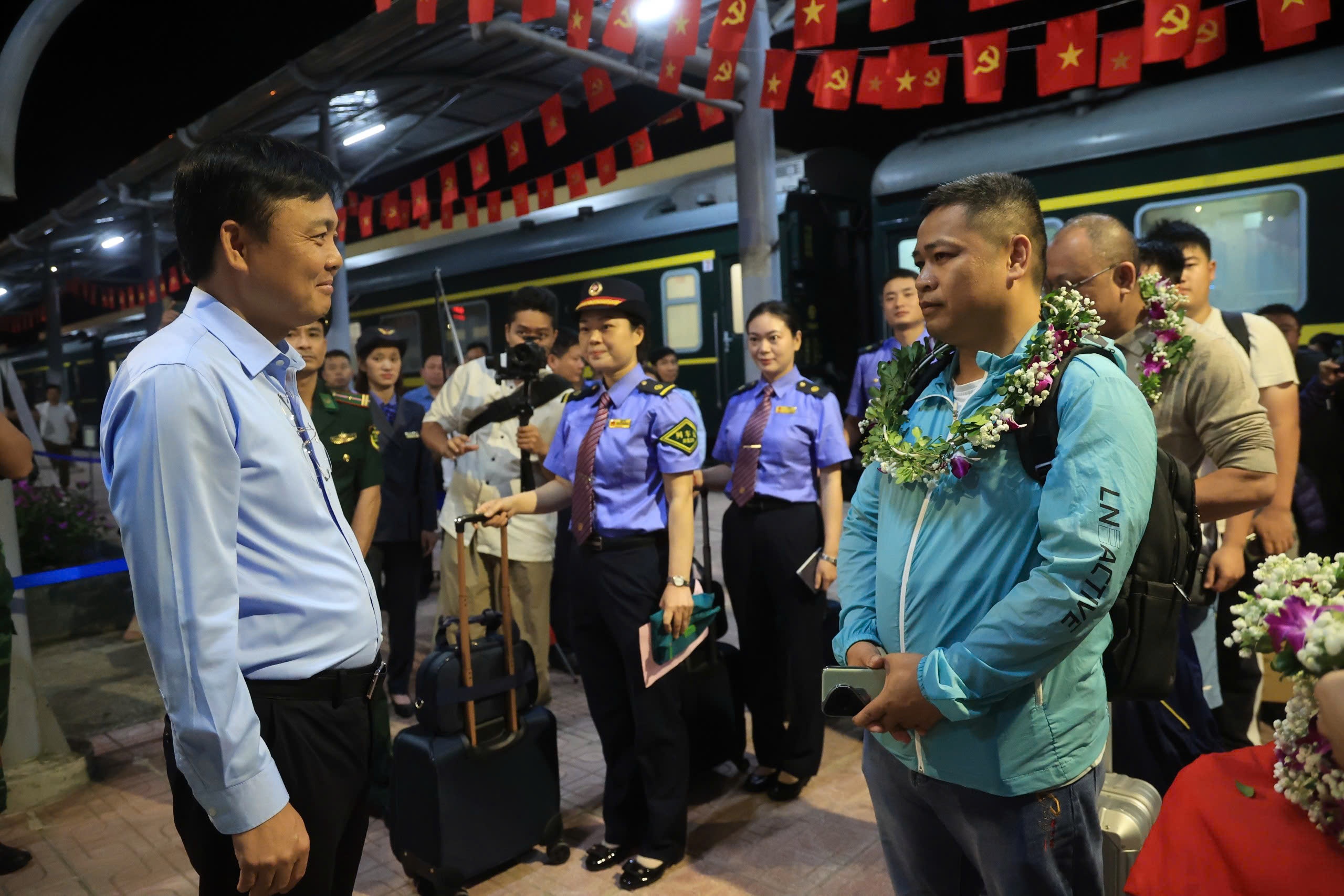 tau lien van Trung Quoc anh 4