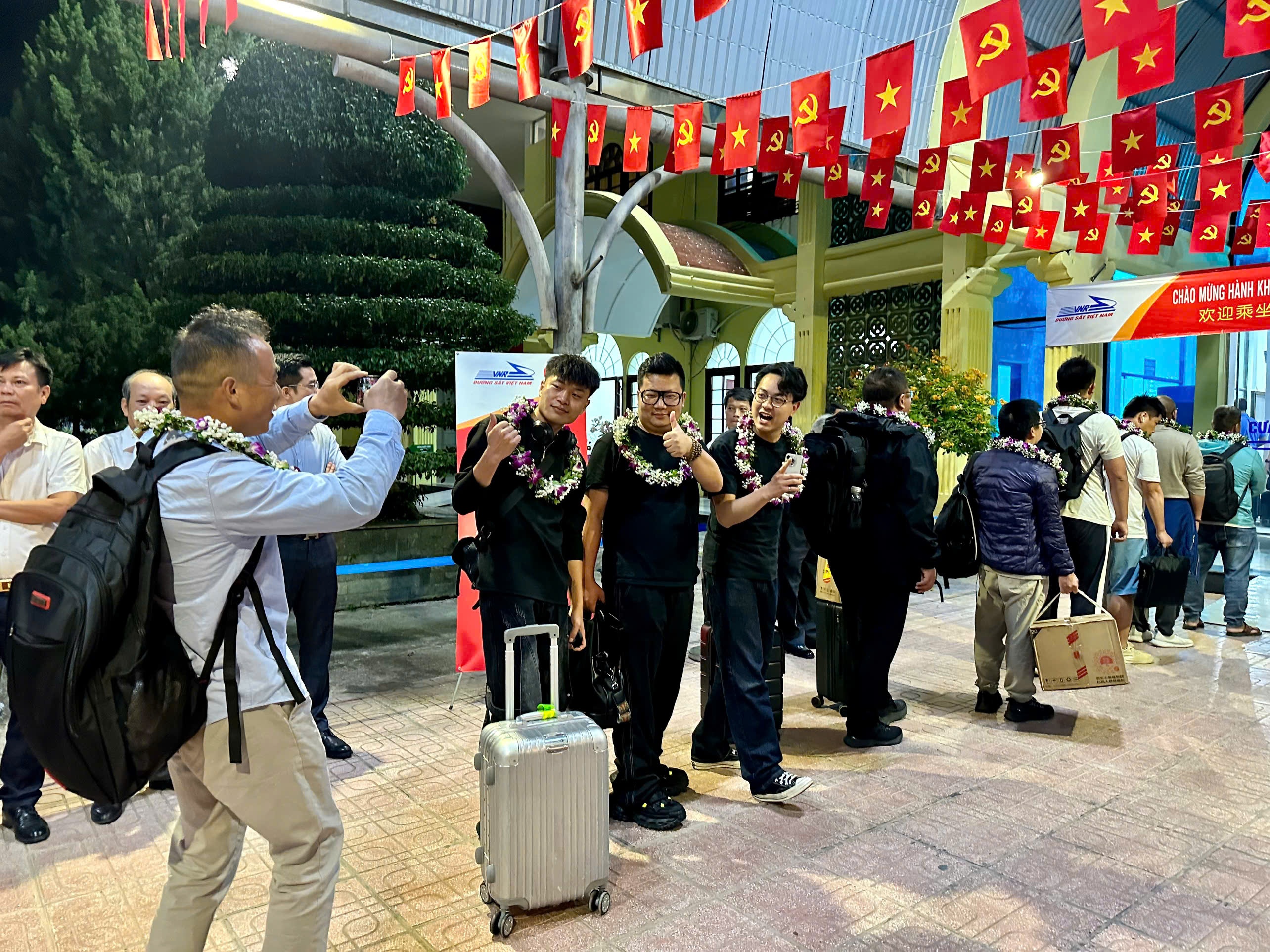 tau lien van Trung Quoc anh 10