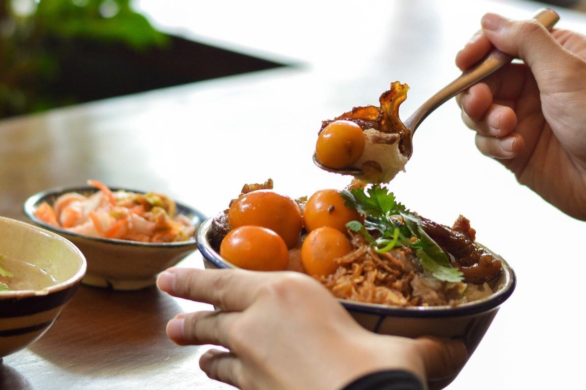 Nhung nha hang Viet vua bi Michelin gach ten hinh anh