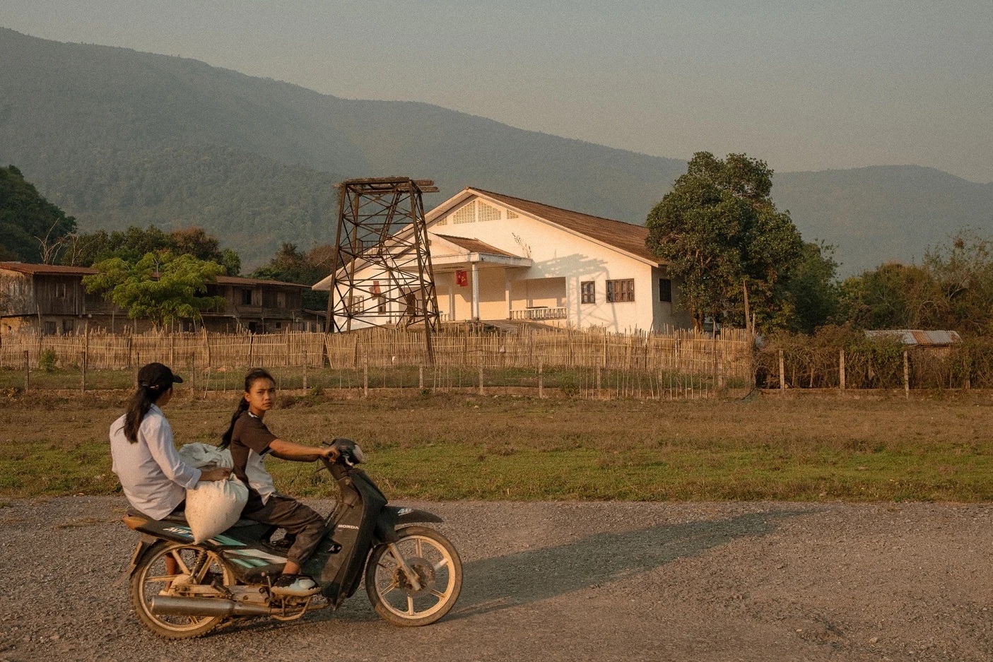 Noi bi mat nhat Trai Dat o Lao hinh anh