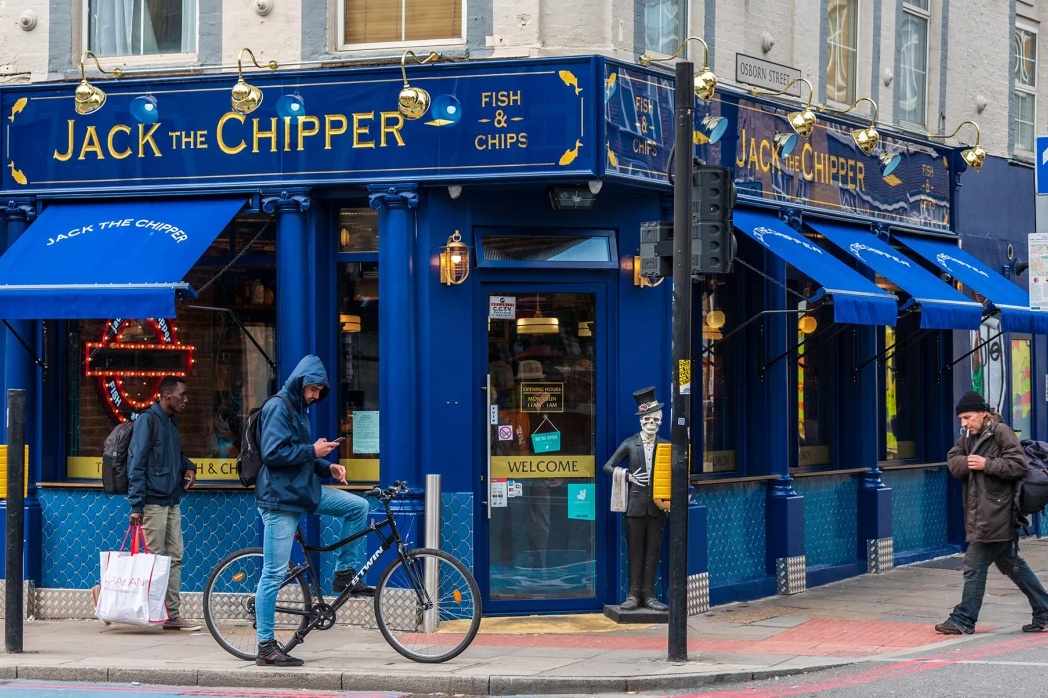 Tranh cai tour du lich xem noi an mang o London hinh anh