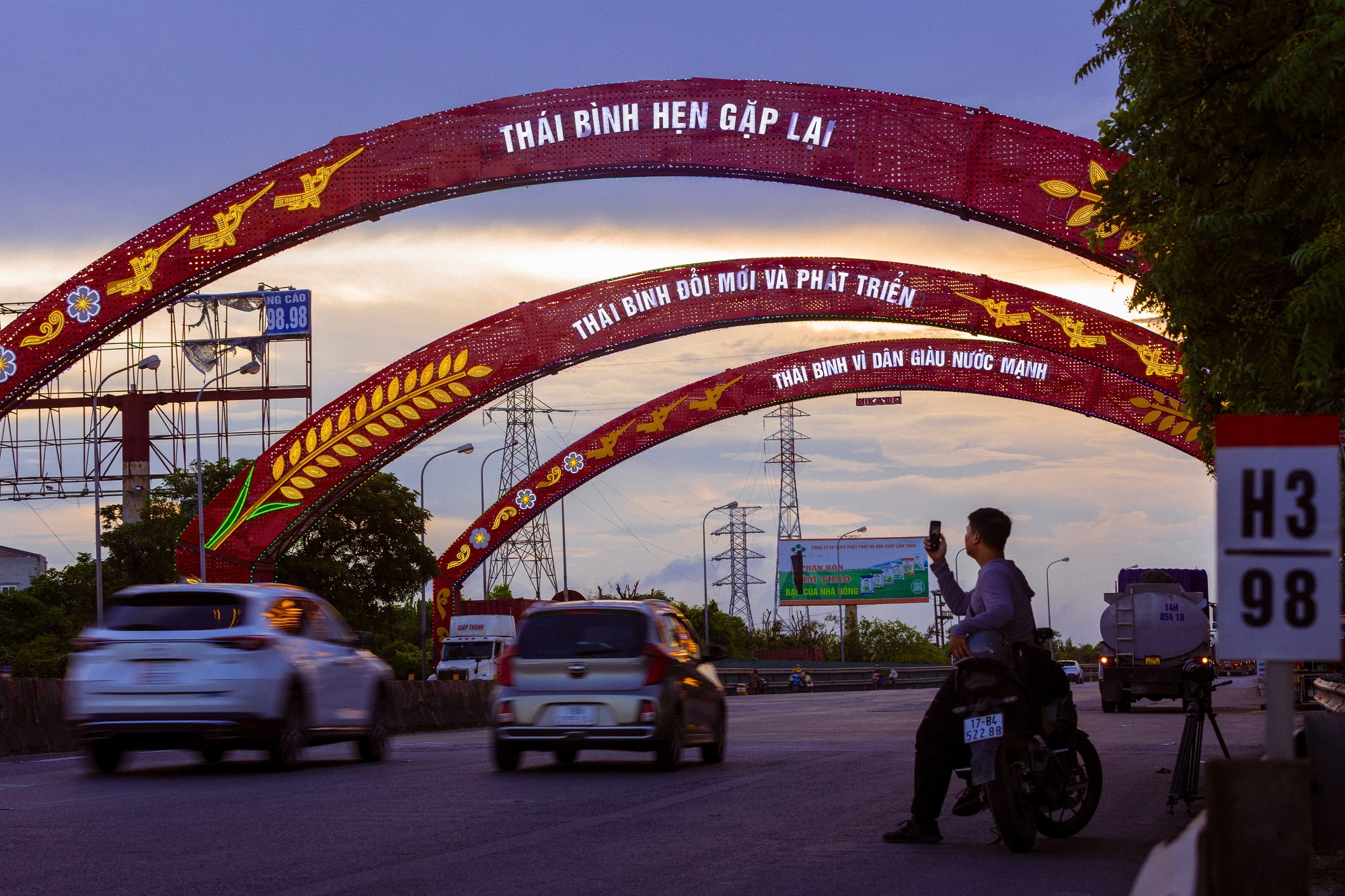 Bien 'hen gap lai' o Hai Duong, Thai Binh thanh diem check-in cam xuc hinh anh