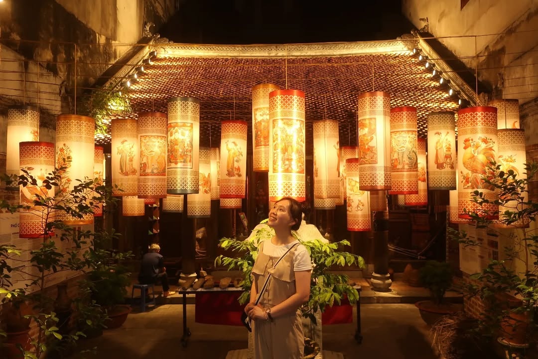 Tam dung don khach mot so di tich tai pho co Ha Noi hinh anh