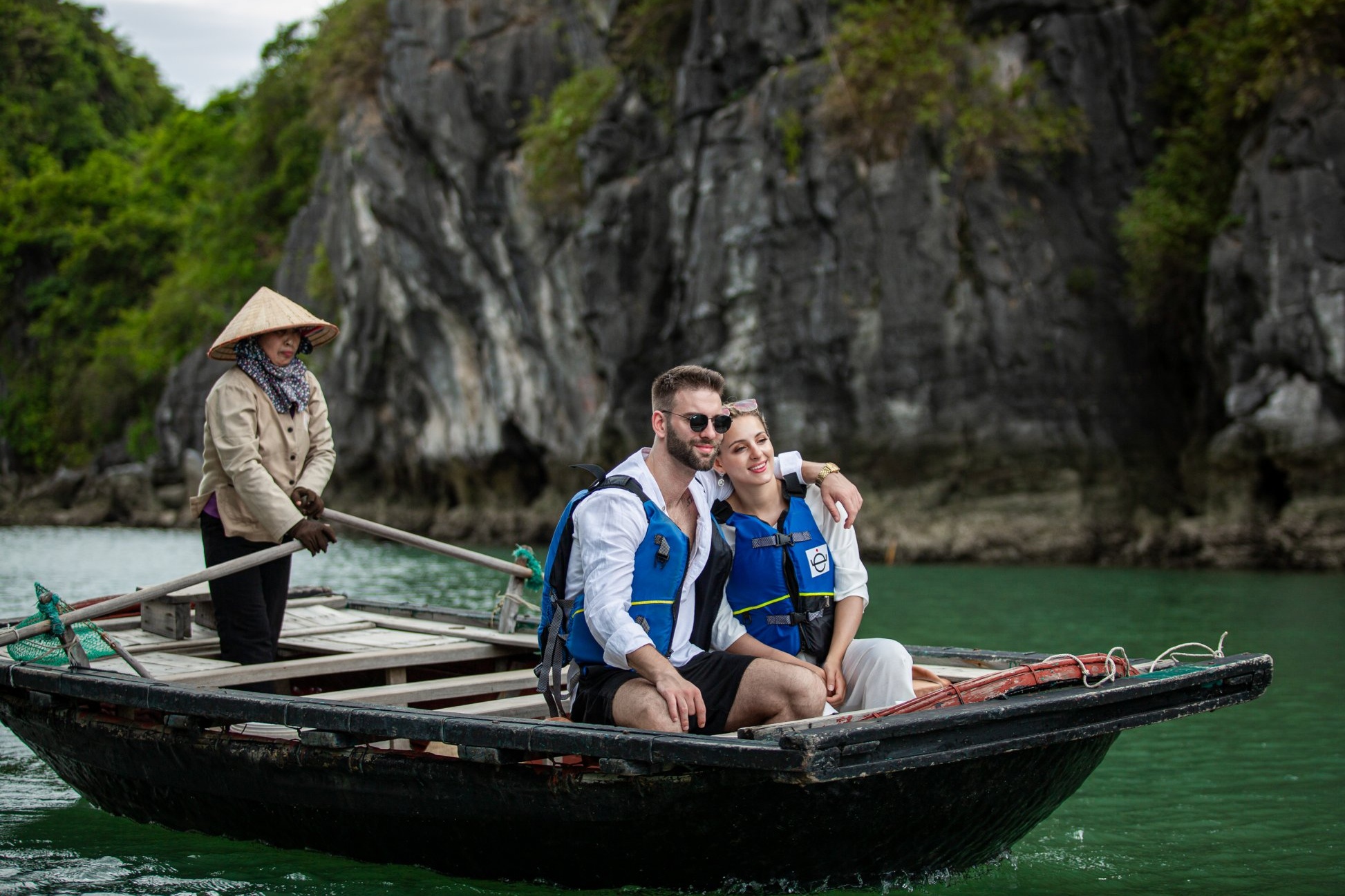 Tin moi vu 'ty phu' My sap bay truc thang den nghi duong tai Ha Long hinh anh