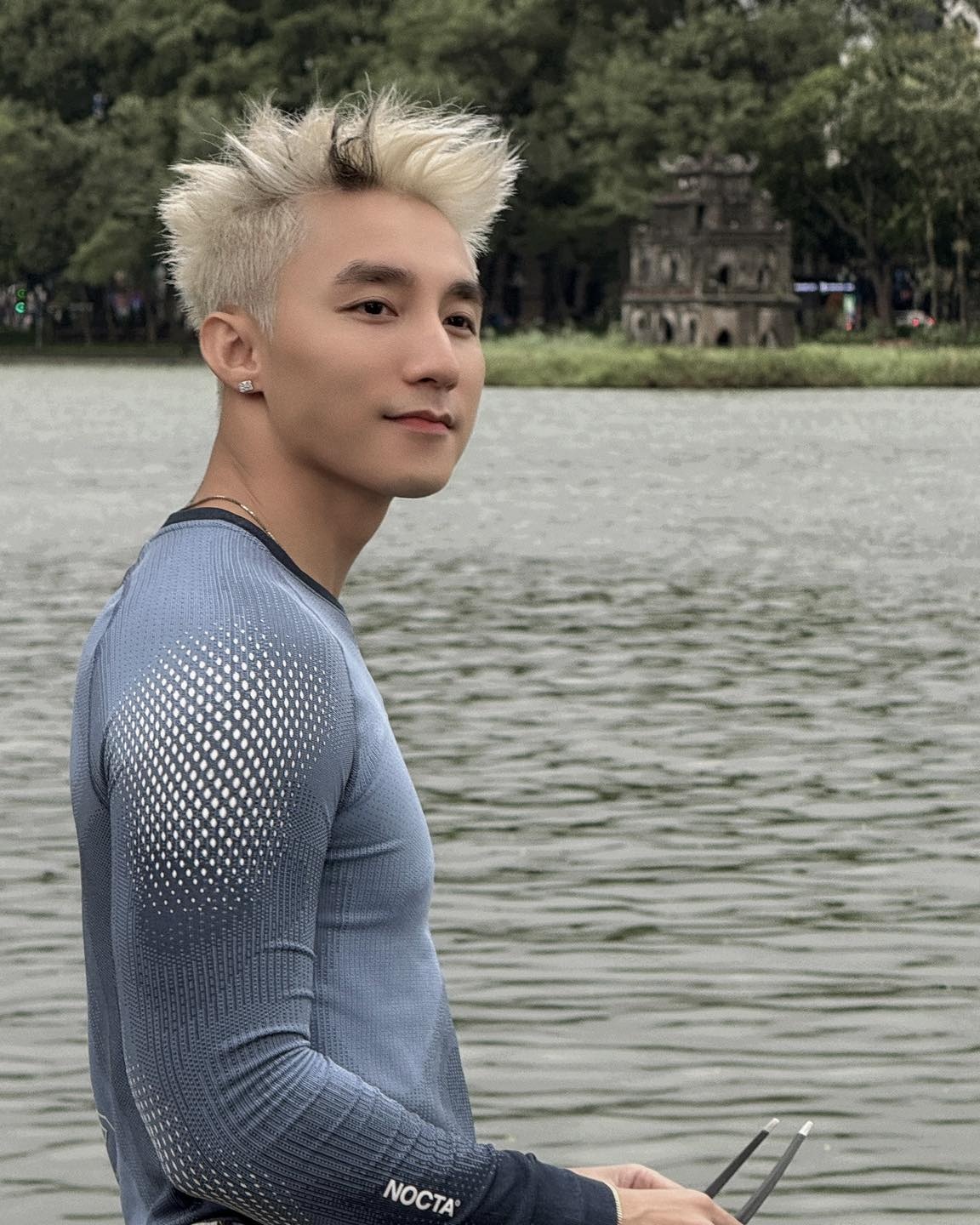 រូបថតរបស់ Son Tung ២ Son Tung anh 2