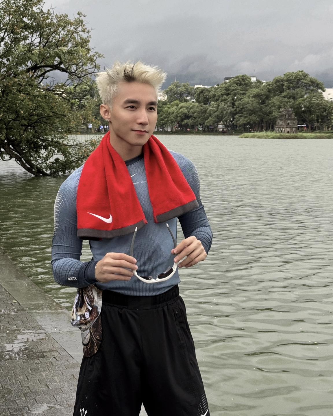 រូបថតរបស់ Son Tung ១ Son Tung anh 1