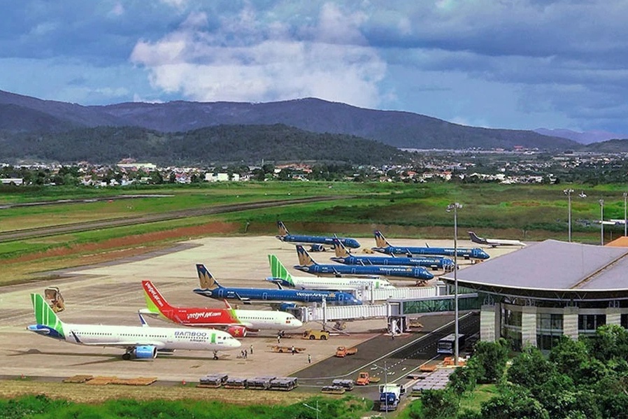 Ly do dong cua san bay Lien Khuong ngay sau Tet hinh anh