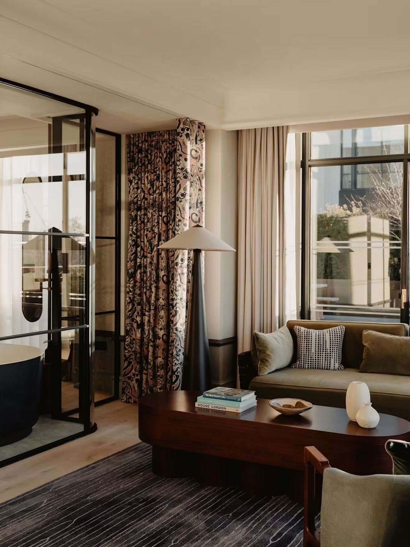 Khách sạn ảnh 4 Khach san anh 4