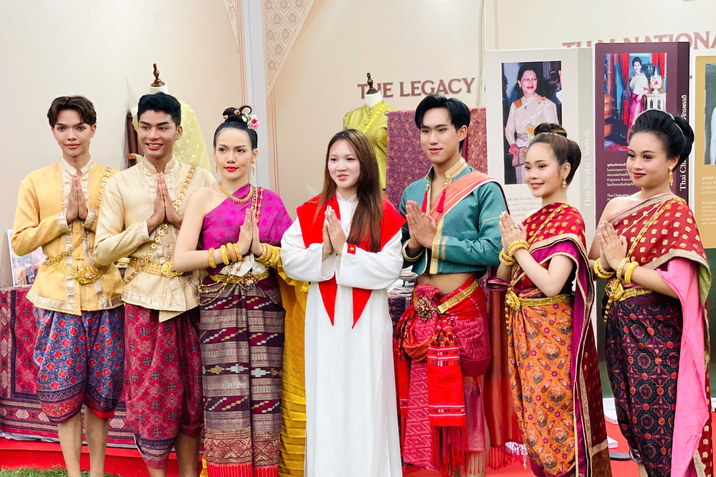 Festival Thai Lan hut khach o Hoang thanh Thang Long hinh anh