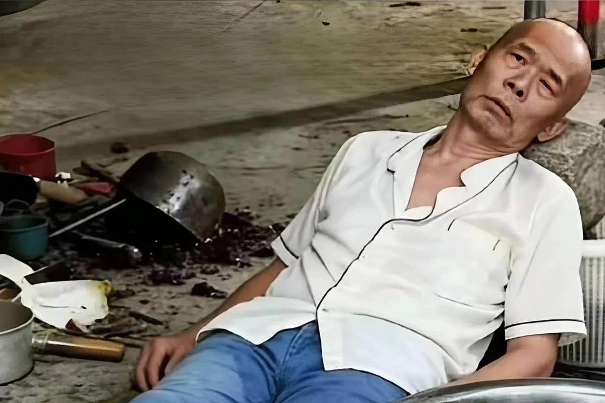 Thay gi tu 'con sot' quan lau ga duoi khach o Trung Quoc? hinh anh