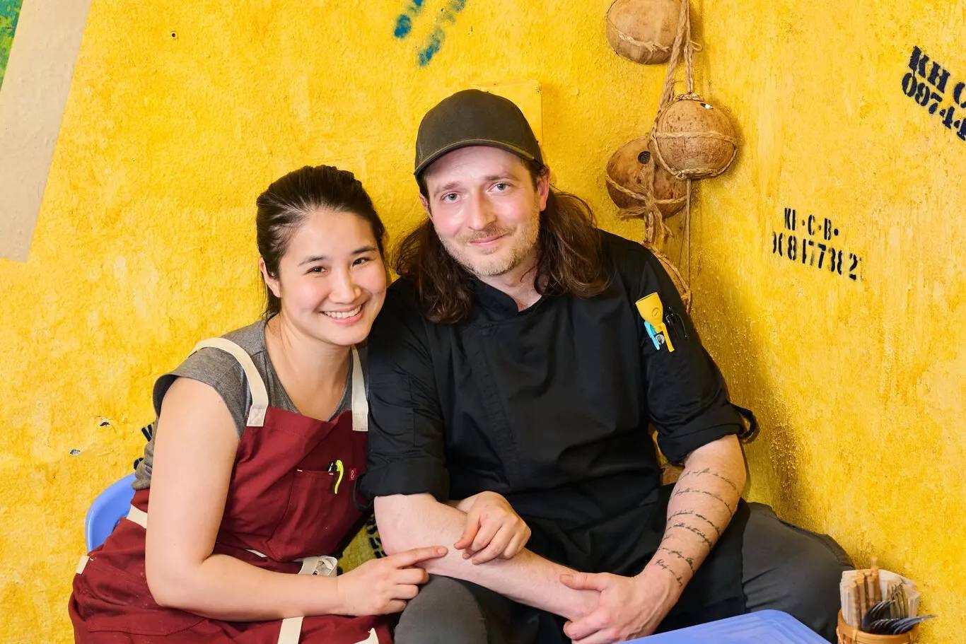 Nha hang ghe nhua, ban pho, banh mi cua co gai Viet tai My hinh anh