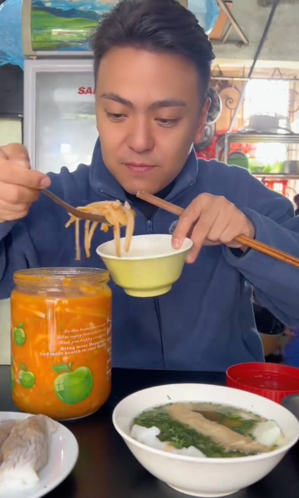 khach Trung anh 2