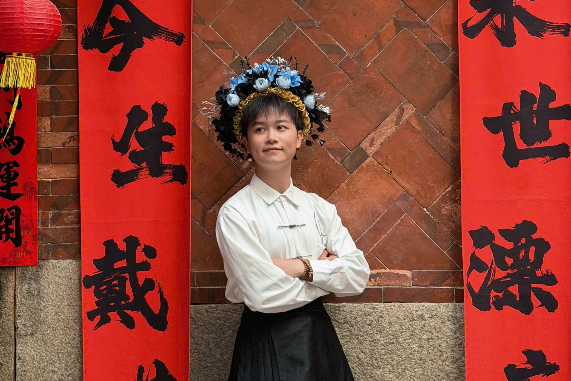 Toi den ngoi lang doi doi nho trao luu 'kiep nay cai hoa len toc' hinh anh