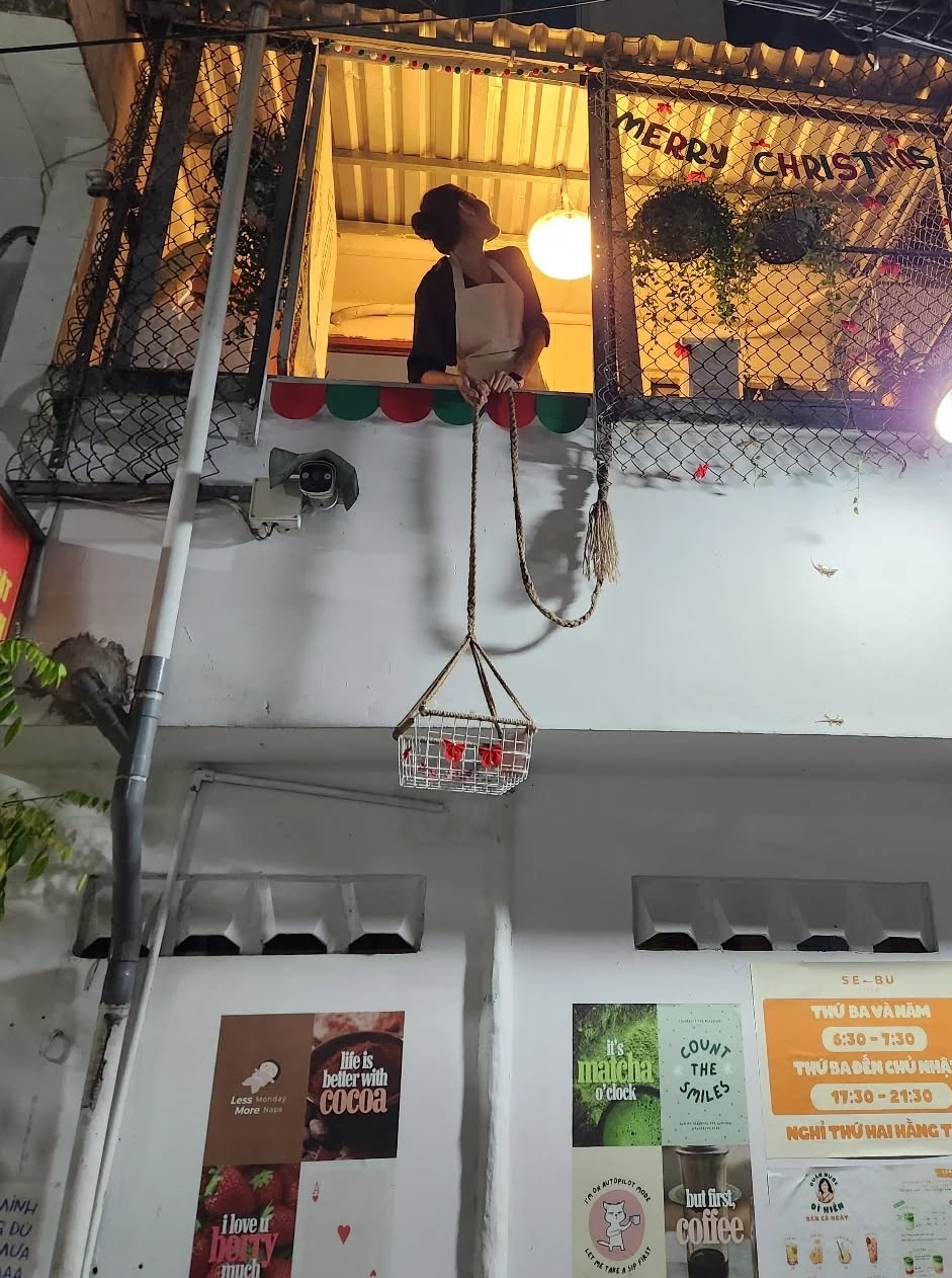 dong cua anh 1