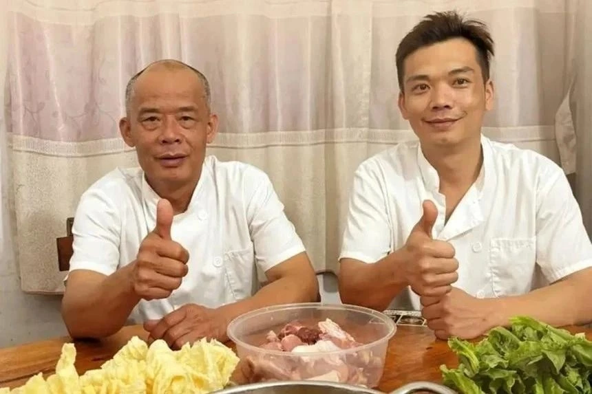lẩu g&agrave;,  Trung Quốc,   ảnh 3