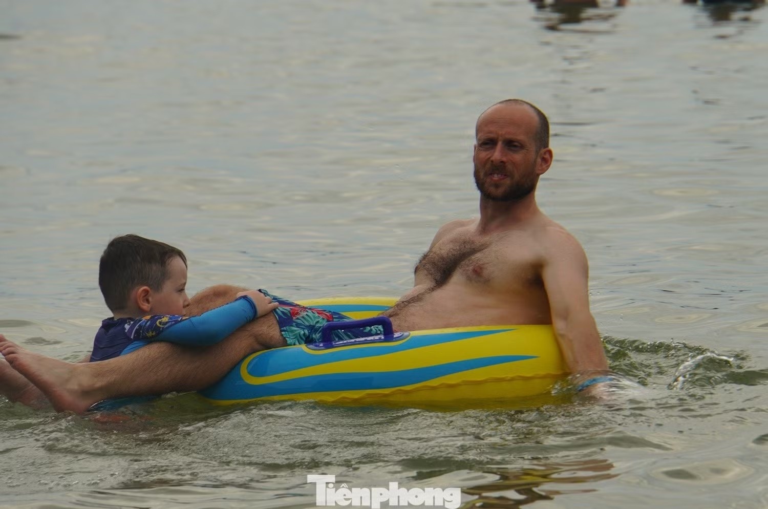 C&aacute;t B&agrave; ảnh 4