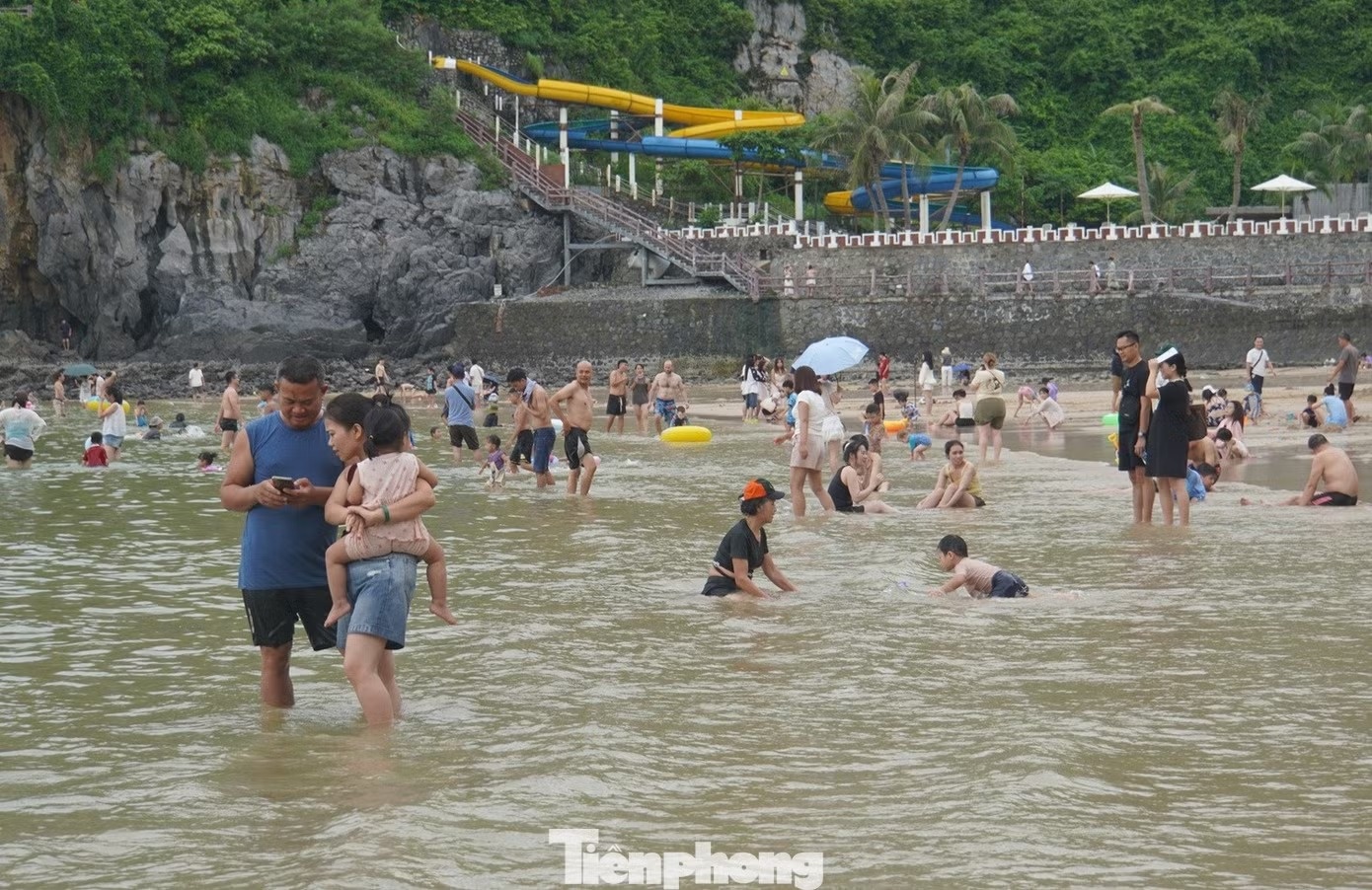 C&aacute;t B&agrave; ảnh 3