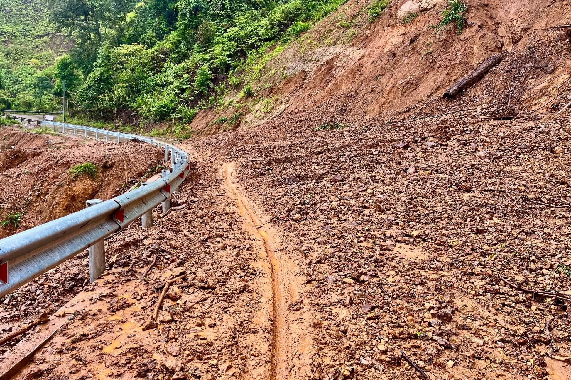 xuyên Việt ảnh 8 xuyên Việt ảnh 8