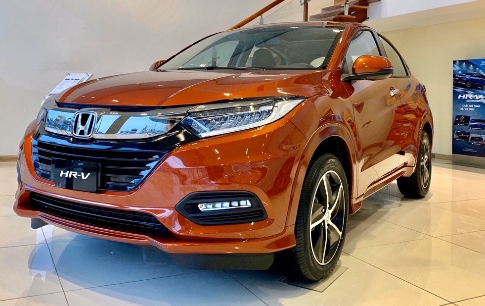 Chinh thuc giam 50% phi truoc ba, nguoi dan co mua oto duoc gia re? hinh anh