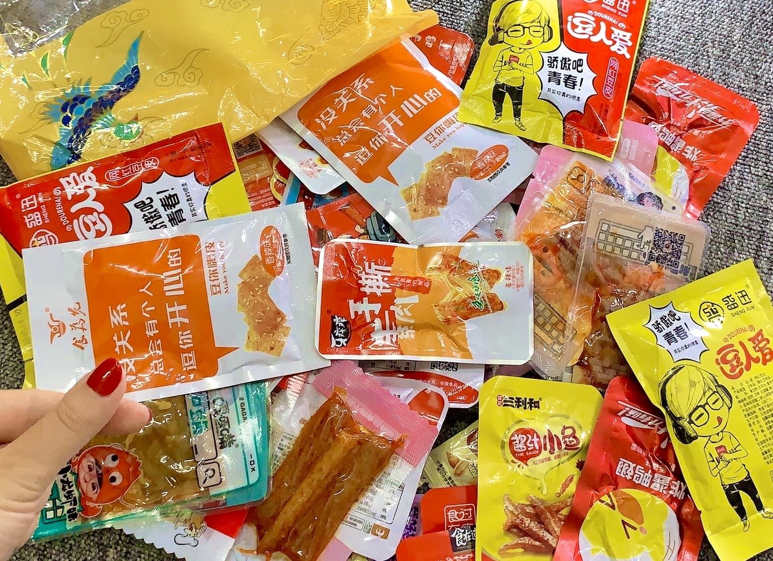 Do an gan mac 'noi dia' Trung Quoc gia sieu re ban tran lan hinh anh